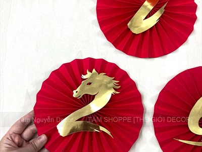 Set 06 quạt giấy Đỏ nhung xịn dán chữ ép kim bắt sáng Decor Tết Bính Ngọ 2026 [Sang xịn] QUAT-07